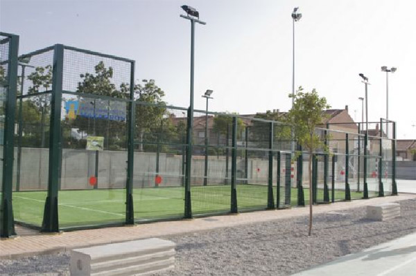 C.P. Gines García pistas de Padel y Fúbol Sala