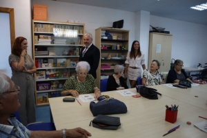 16_09_24_Visita_inauguracion_actividades_centrodia3