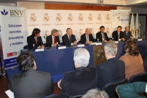 FUNDACION_REAL_MADRID_FIRMA_ESCUELA_SOCIODEPORTIVA_03