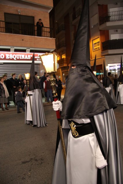 06_04_2015_JUEVESANTO100