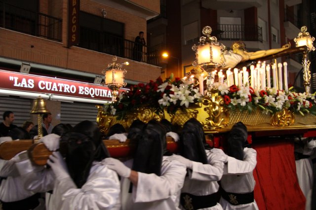 06_04_2015_JUEVESANTO110