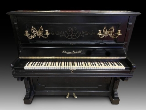 02_04_24_piano_restaurado_casino_1