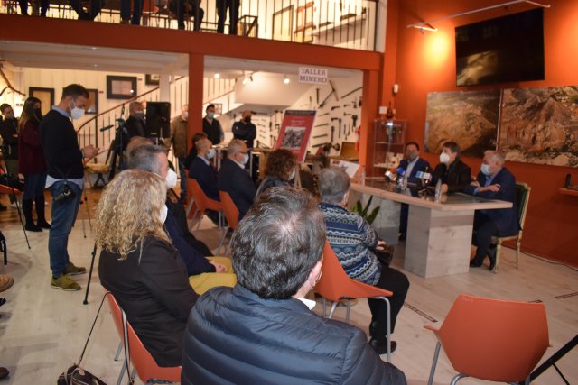 04_12_21 ELEGÍA AL MINERO MAZARRÓN 3