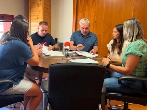 03_09_2025_Firma_Convenio_Autoescuela_003