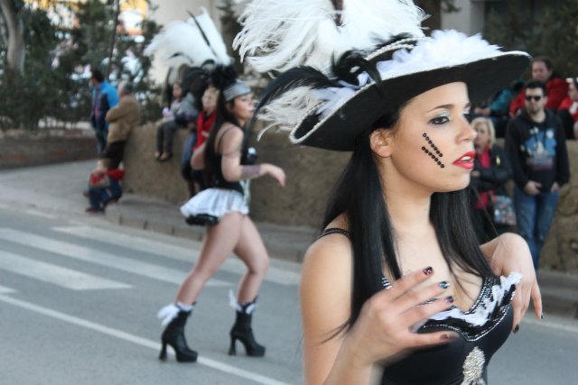 23_02_2015_DESFILECARNAVALVISITANTES150