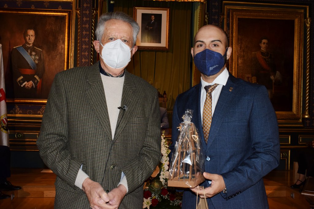 DETALLES DE ANTONIO PAREDES (15)