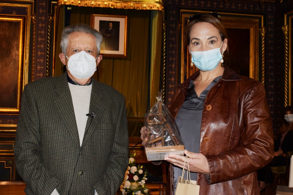 DETALLES DE ANTONIO PAREDES (19)