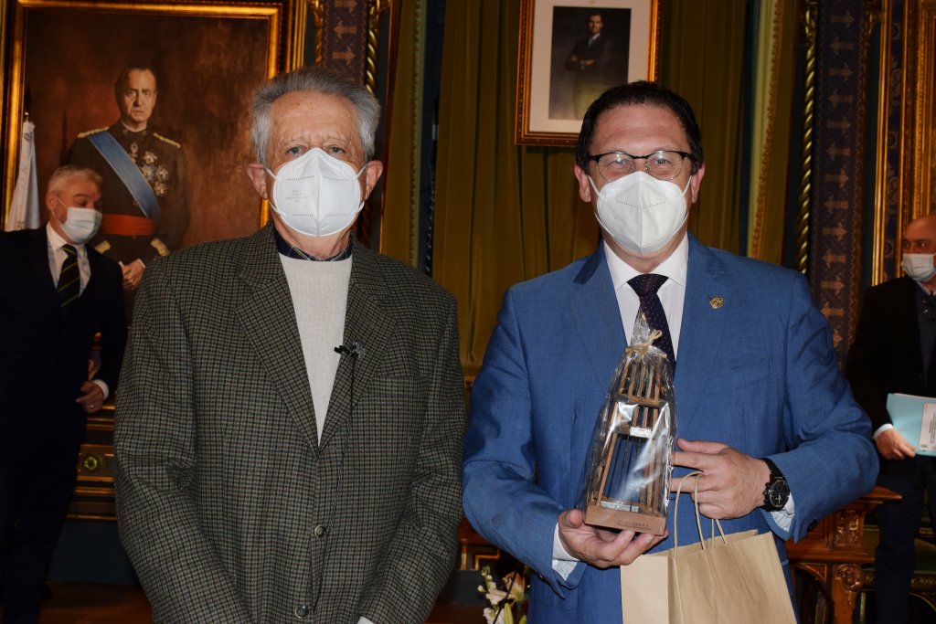 DETALLES DE ANTONIO PAREDES (25)