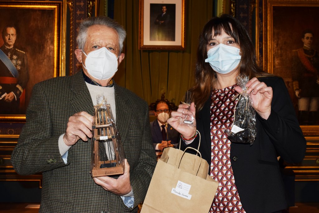 DETALLES DE ANTONIO PAREDES (3)