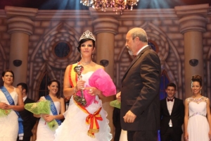 08_12_2014_GALAREINA2014210