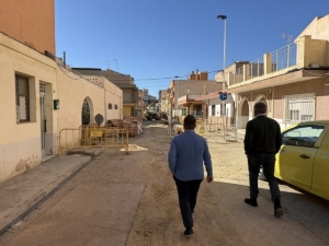 28_11_25_visita_calle_Deposito1