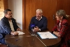 El alcalde y el presidente de ASPADEM firman un convenio de colaboración para el desarrollo de actividades relacionadas con el mantenimiento de las instalaciones de la piscina