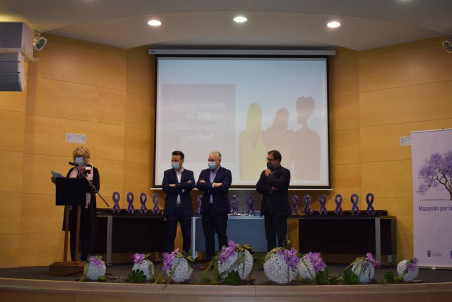 26_11_21 Reconocimiento 25N Mazarrón por la Igualdad 10