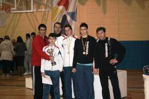 TAEKWONDO EQUIPO (2)